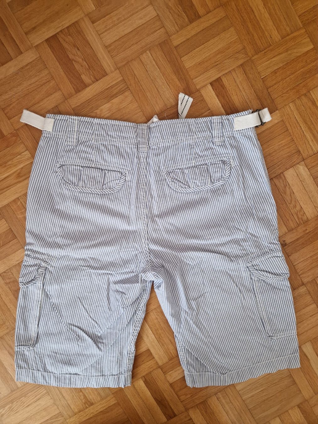 Pantaloni: Fishbone Unisex-Bermuda-Shorts, gestreift, Gr. S – Usato da Reinach BL venduto da Tinkerbelly27 4