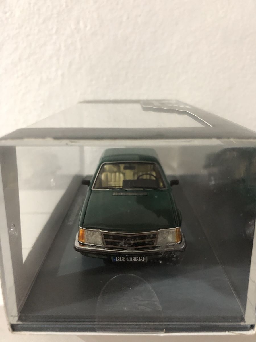 Opel Voitures modèles: Opel commodore Neo – Neuf avec emballage d'origine à Paradiso par jovica1987 1