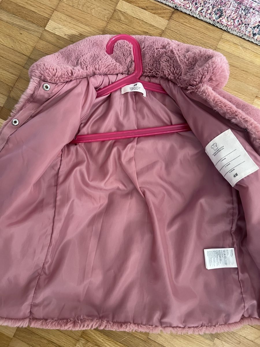 H&M Jacken & Mäntel: H&M Mädchen Übergangs Jacke, Rosa Fell, Grösse 116 Top! – Gebraucht aus Schlieren von SB_LO 3