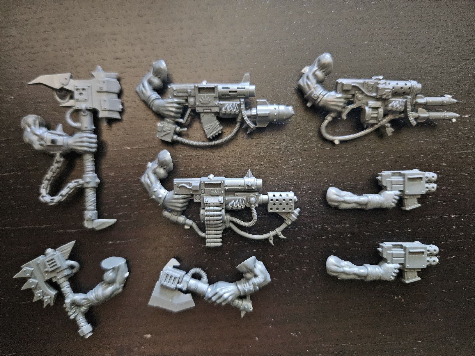 Kit di modellismo & Modellini statici: Warhammer 40K - Bits - Ork Nobz Special Weapons – Nuovo (secondo la descrizione) da Genève venduto da lec_2k2j