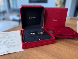 Cartier LOVE Cuff 18K Weissgold Classic Gr. 19 – Full Set