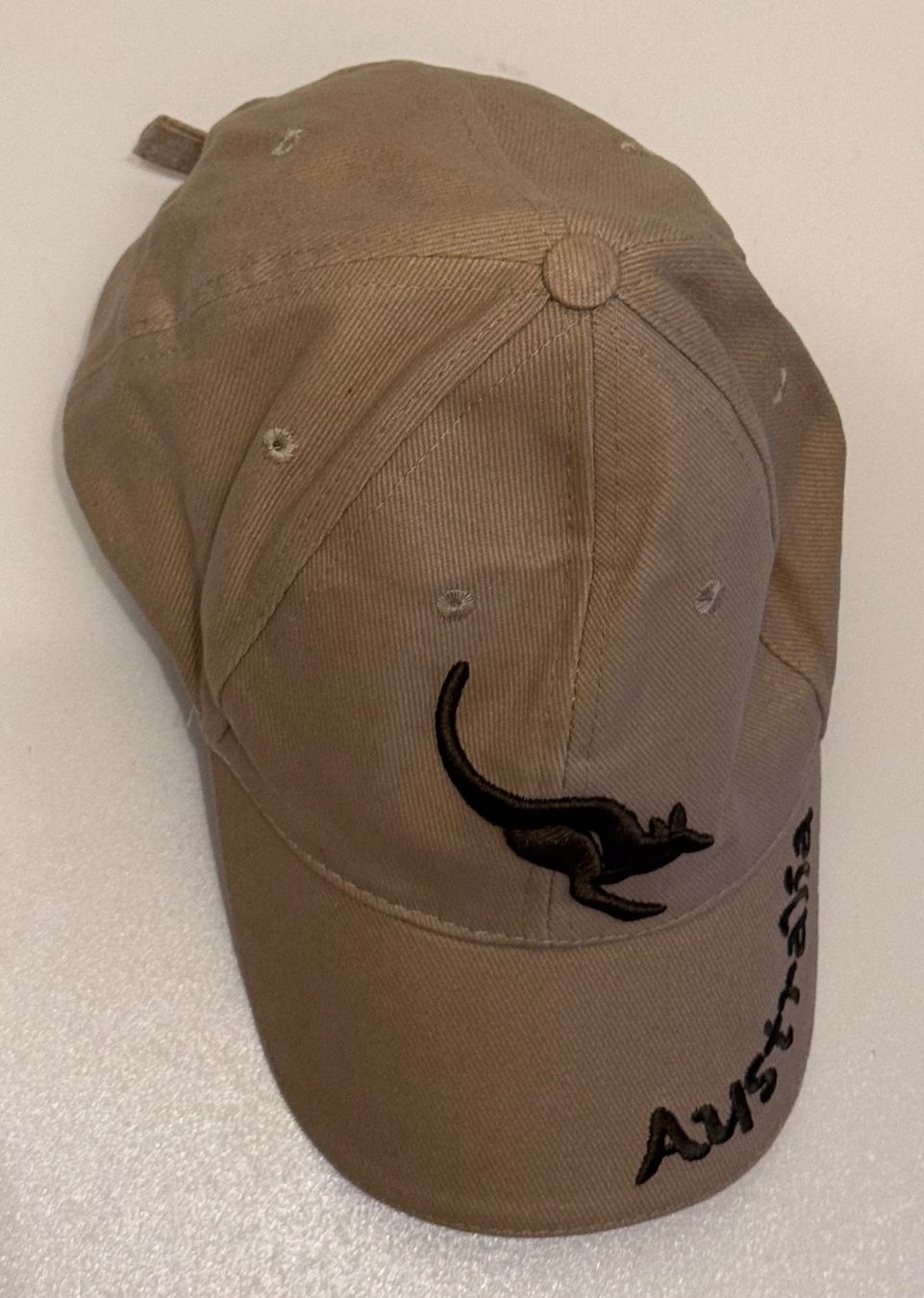 Copricapi, berretti & cappellini: Casquette AUSTRALIA, one size, taille ajustable, beige – Nuovo e nell'imballaggio originale da Genève venduto da Murmurs 2