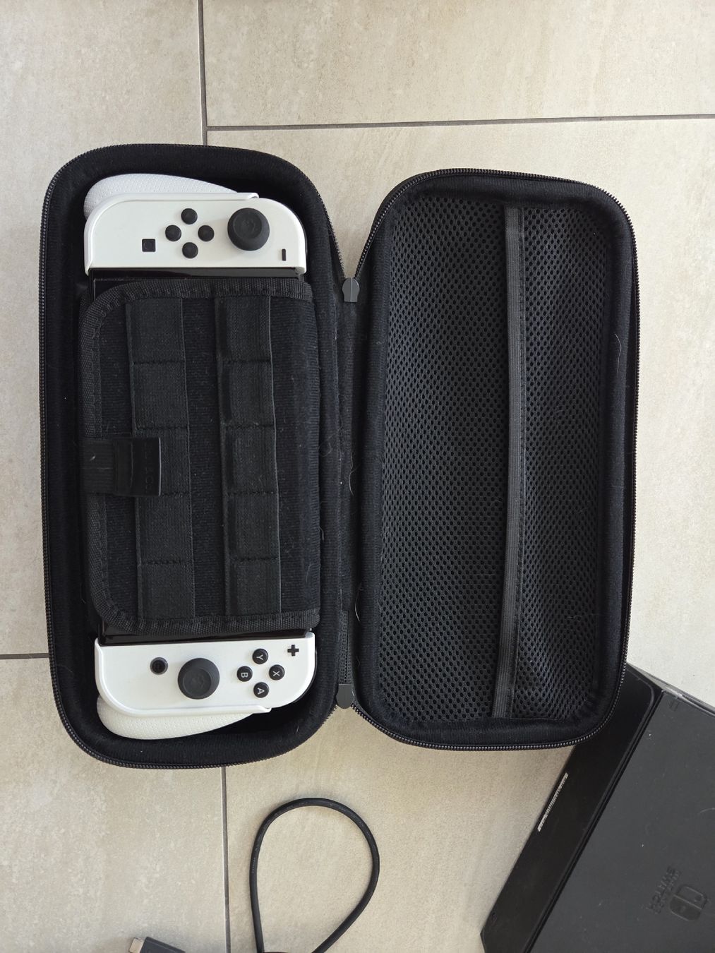 Nintendo Console: Nintendo Switch OLED - White - Excellent Condition! – Usato da Zürich venduto da AnnaPavel 3