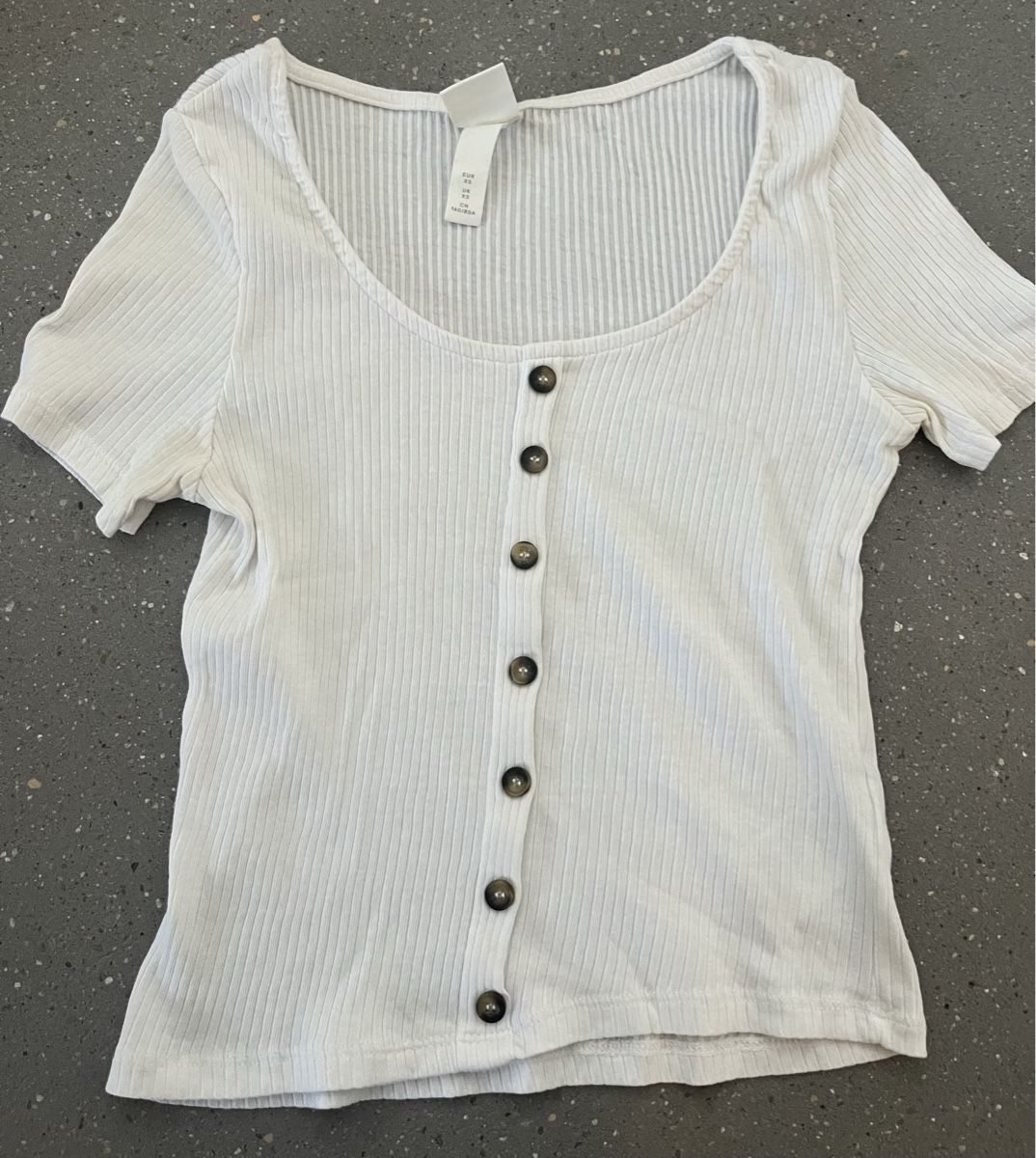 H&M T-Shirts: Tshirt – Gebraucht aus Möhlin von eny_lsk7