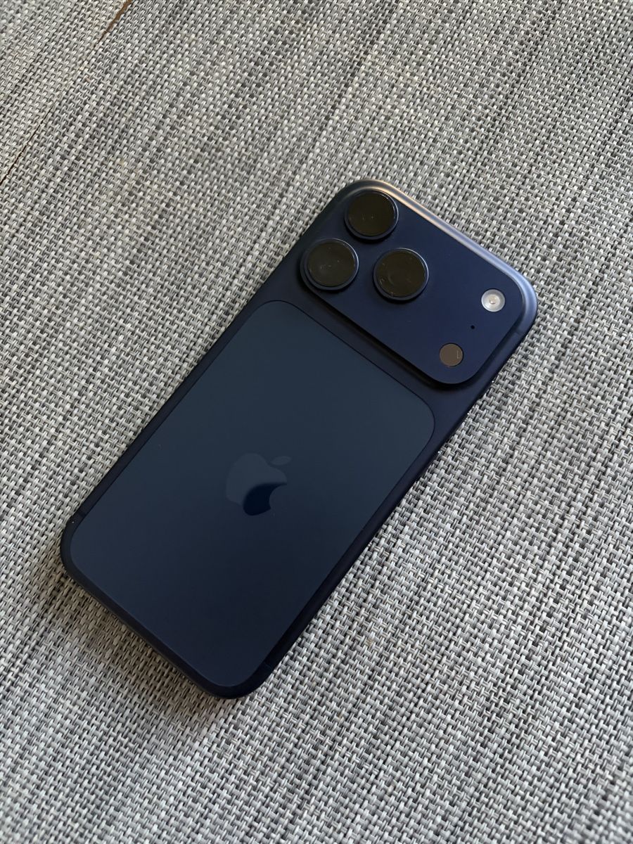 Apple Portables: iPhone 17 Pro 256GB Blau – Neuf (Voir description) à Basel par Mr.Krabs1990 2