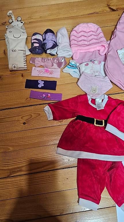 Lotti & Set di vestiti: Kleiderpaket Grösse 62 Mädchen – Usato da Grosswangen venduto da Glod 1