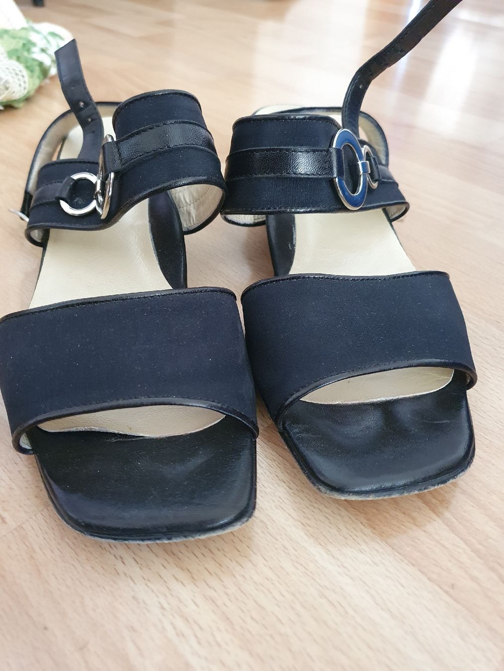 Damenschuhe: Perli Schwarze Sandalen, Grösse 38.5 – Gebraucht aus Bern von Helays 2