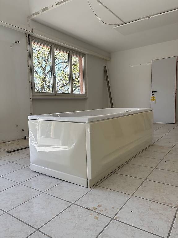 Whirlpool: Vasca idromassaggio – Usato da Frasco venduto da lidio.giottonini