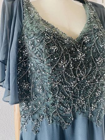 Abendkleid Plussize 