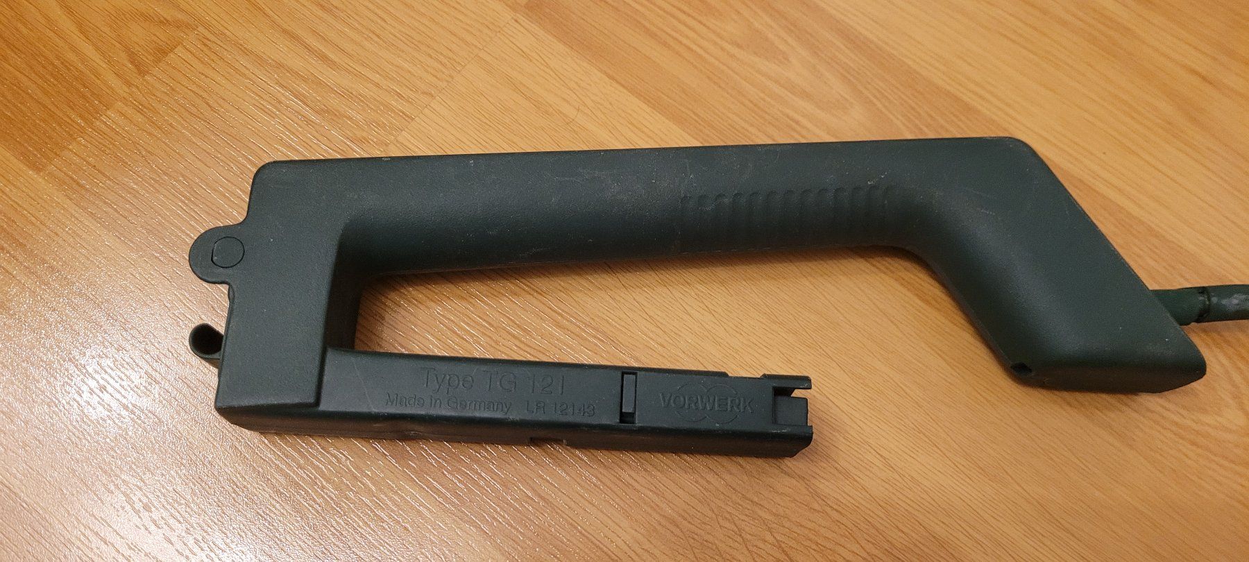 Vorwerk Aspirapolveri & Accessori: Vorwerk Anschlusskabel, Tragegriff, TG121 – Usato da Adlikon b.Regensdf venduto da ChriZ86 4
