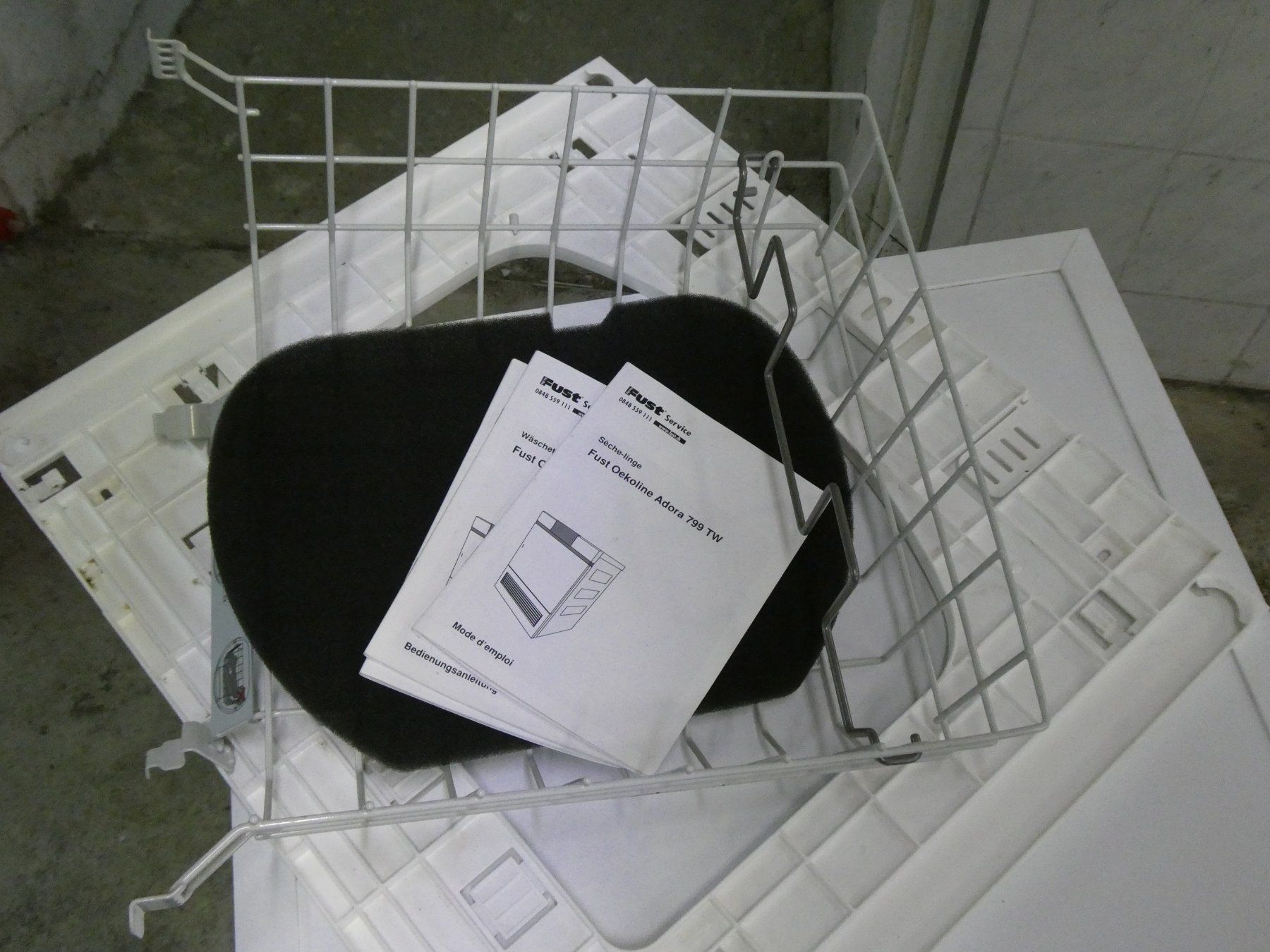 V-Zug Asciugatrici: Sèche-linge ZUG FUST Adora 799 TW – Usato da Etagnières venduto da emmaus.electro 2