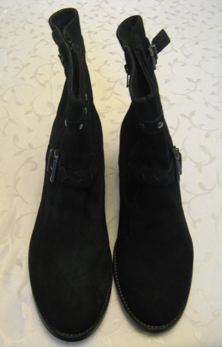 Scarpe da donna: Damenstiefel Wildleder Grösse 42 – Nuovo (secondo la descrizione) da Frauenfeld venduto da Interessent1