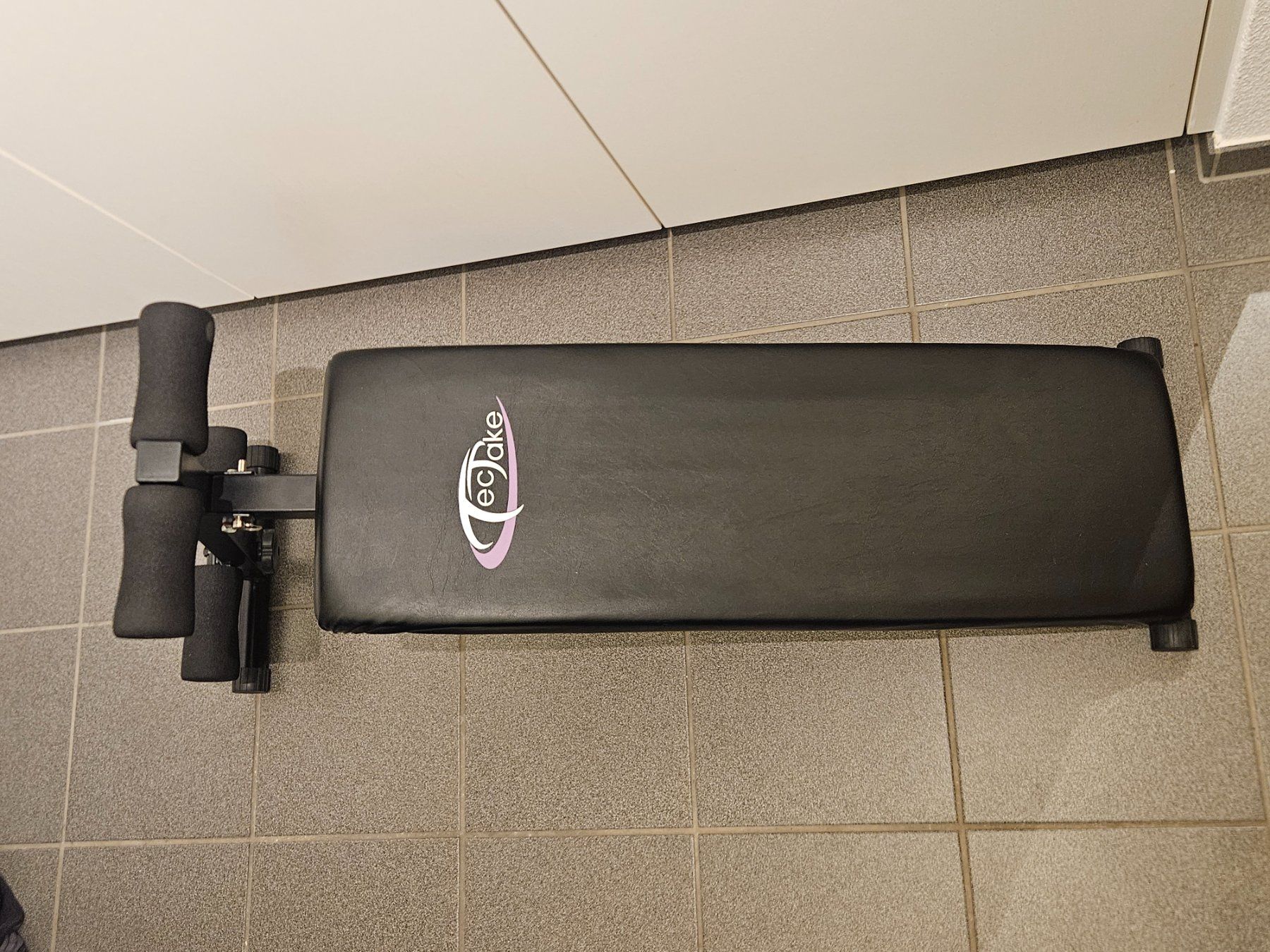 TecTake Hometrainer: Sit-up-Bank / Bauchtrainer – Usato da Solothurn venduto da Freefly3 1