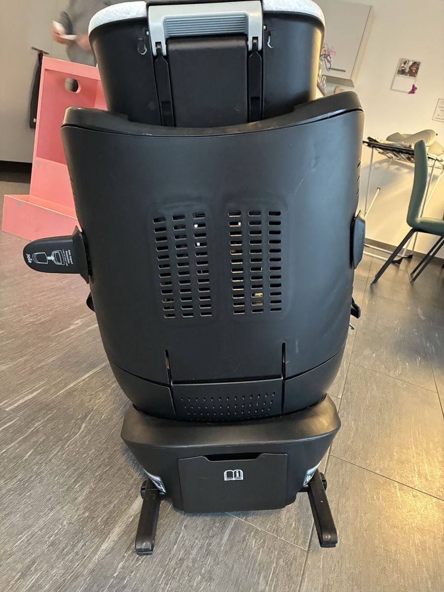 Joie Seggiolini per auto: Joie Kindersitz i-Spin Isofix – Usato da Muhen venduto da Sally203 6