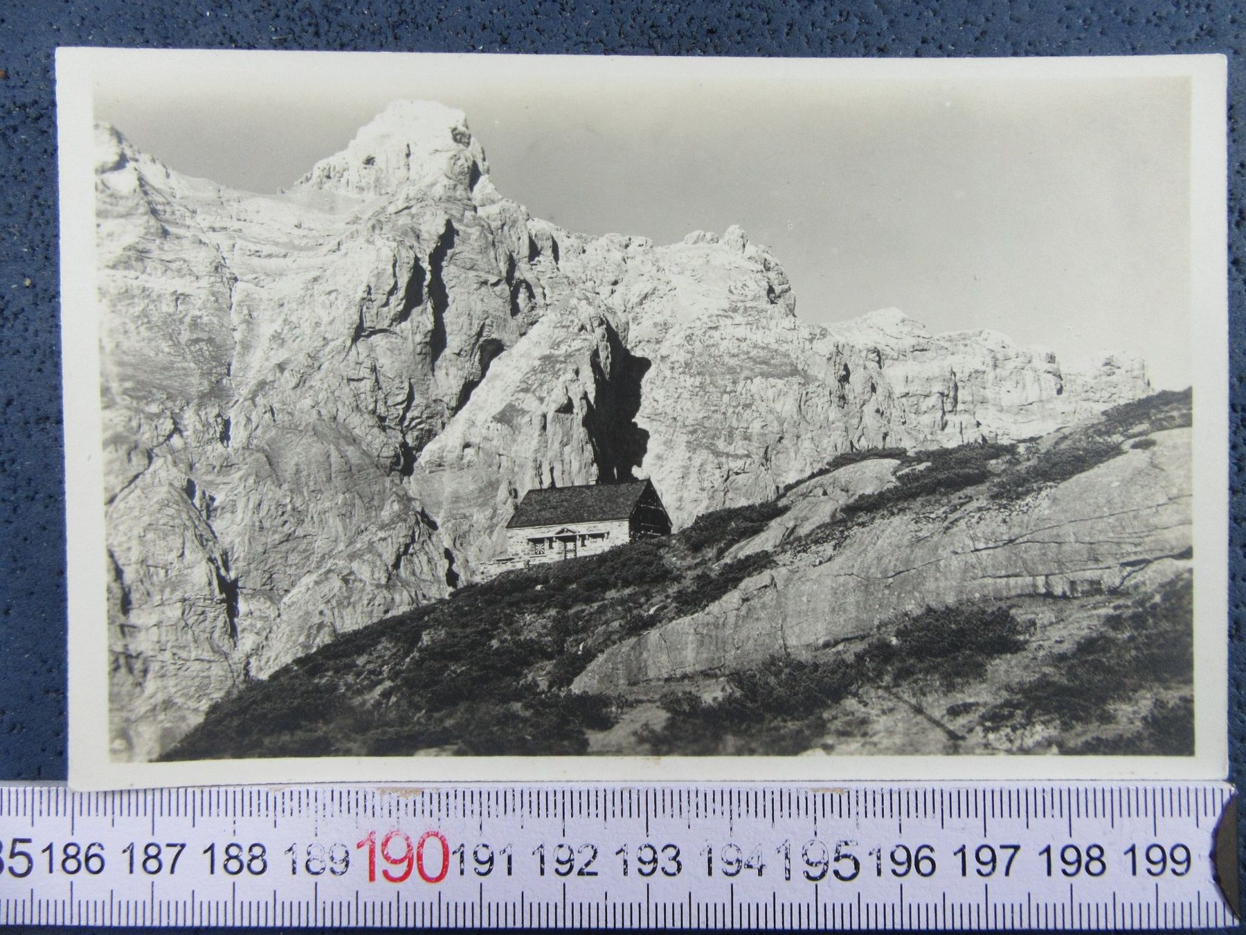 Cartoline postali: KRÖNTENHÜTTE SAC GOTTHARD URI AK – Usato da Ettingen venduto da Hausi4711