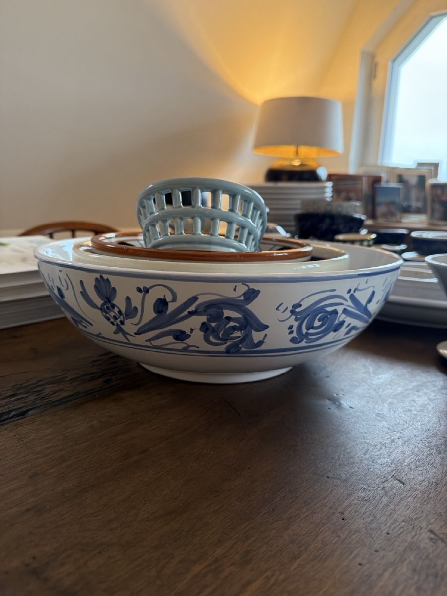 Services de table: Mixed Ceramic Dinnerware Set – D'occasion à Zürich par pau_9r2x 1