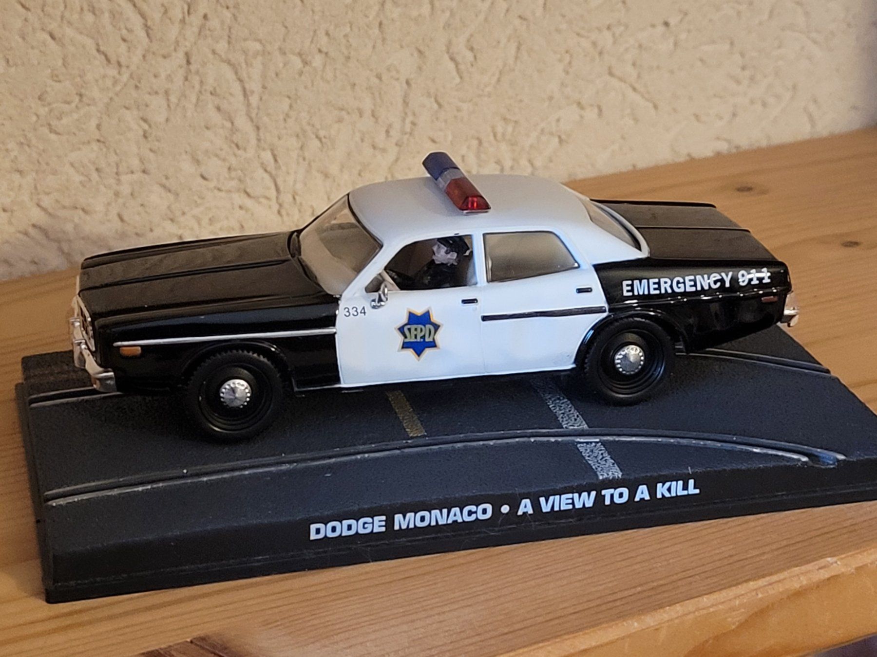 Dodge Modellini d'auto: Auto 1:43 - Dodge Monaco - Diorama James Bond 007 – Usato da Payerne venduto da tintin08 1