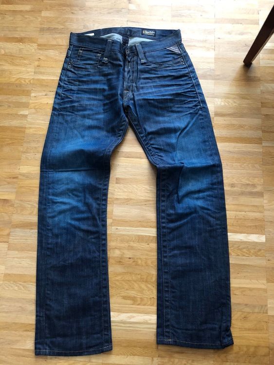 Replay best sale r81 jeans