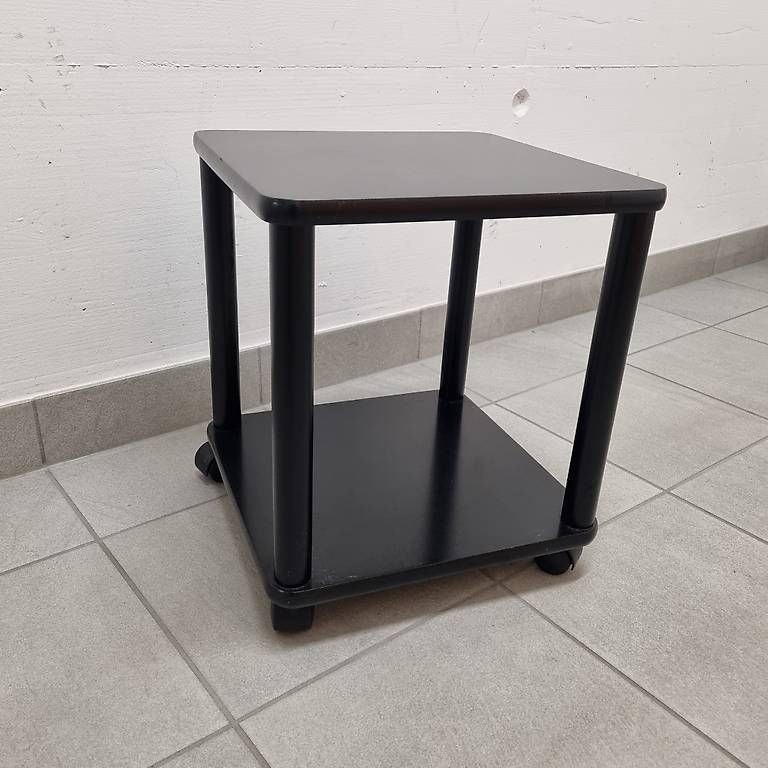 Korpus: Meuble d'appoint noir sur roulettes – Gebraucht aus Gland von Coyotte