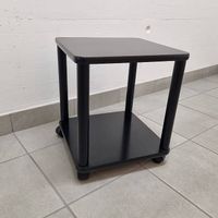 Meuble d'appoint noir sur roulettes