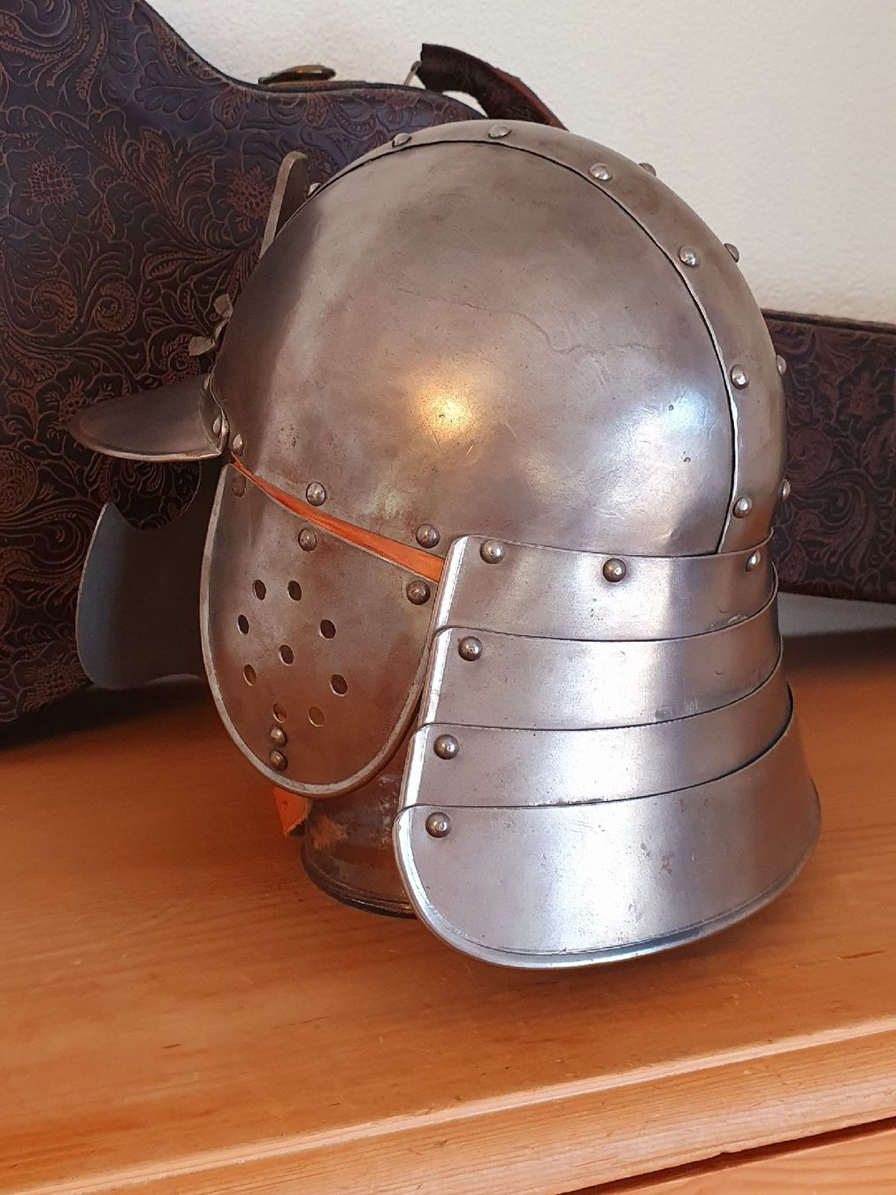 Abbigliamento & accessori d'epoca: Ritterhelm, geschmiedete Replik aus Stahl – Usato da Speicher venduto da Selb0ld 4