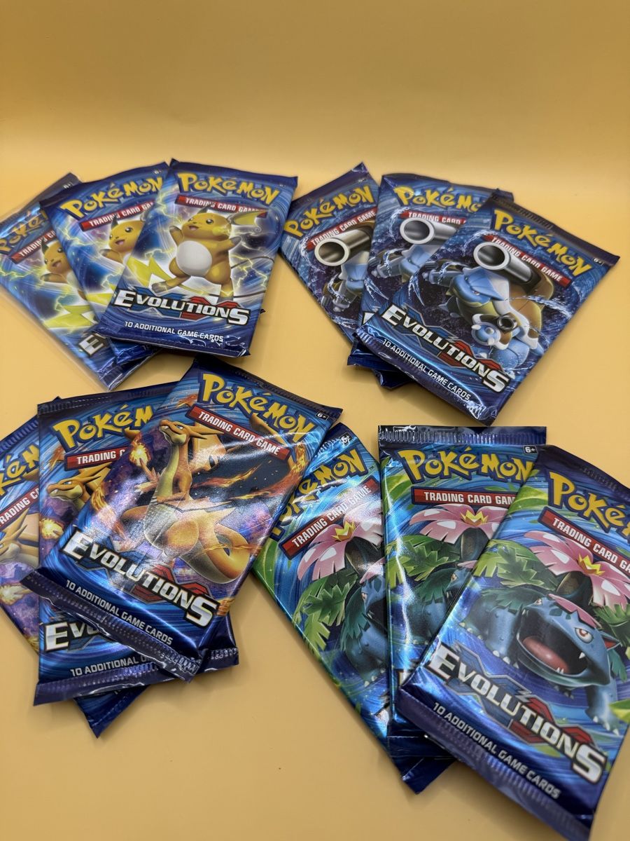 Pokémon Carte collezionabili: 12 Pokemon XY EVOLUTIONS BOOSTERPACKS – Nuovo e nell'imballaggio originale da Wetzikon ZH venduto da KartenKid