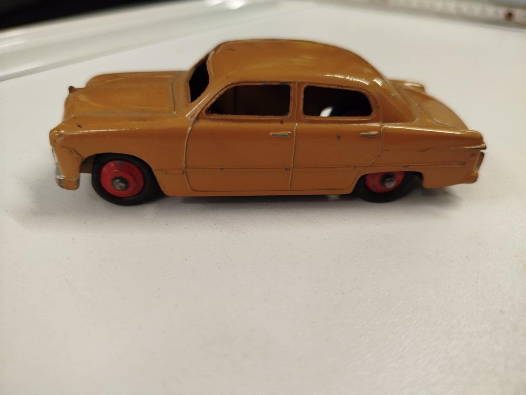 Dinky Toys Modellini d'auto: Dinky Toys (nr 10) – Usato da La Chaux-de-Fonds venduto da Emmaus2300CDF 3