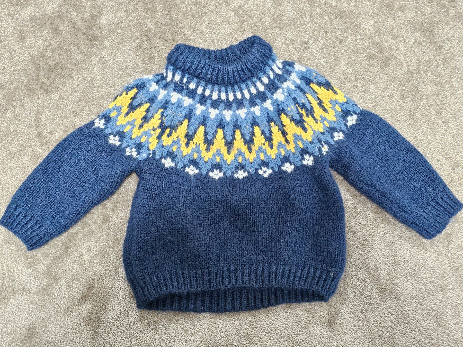 Zara Pullover & Sweatshirts: 2 Pullover von Zara [6/9 Monate] – Gebraucht aus Montlingen von mlovato 1