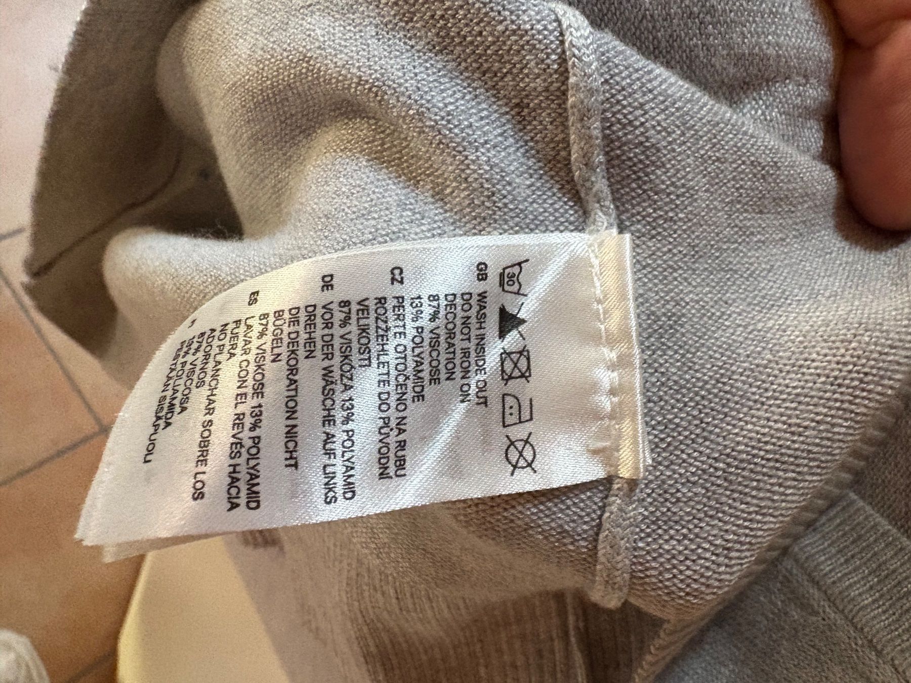 H&M Maglioni & Felpe: Cardigan size L in great condition – Usato da Muzzano venduto da Sidney_3 2