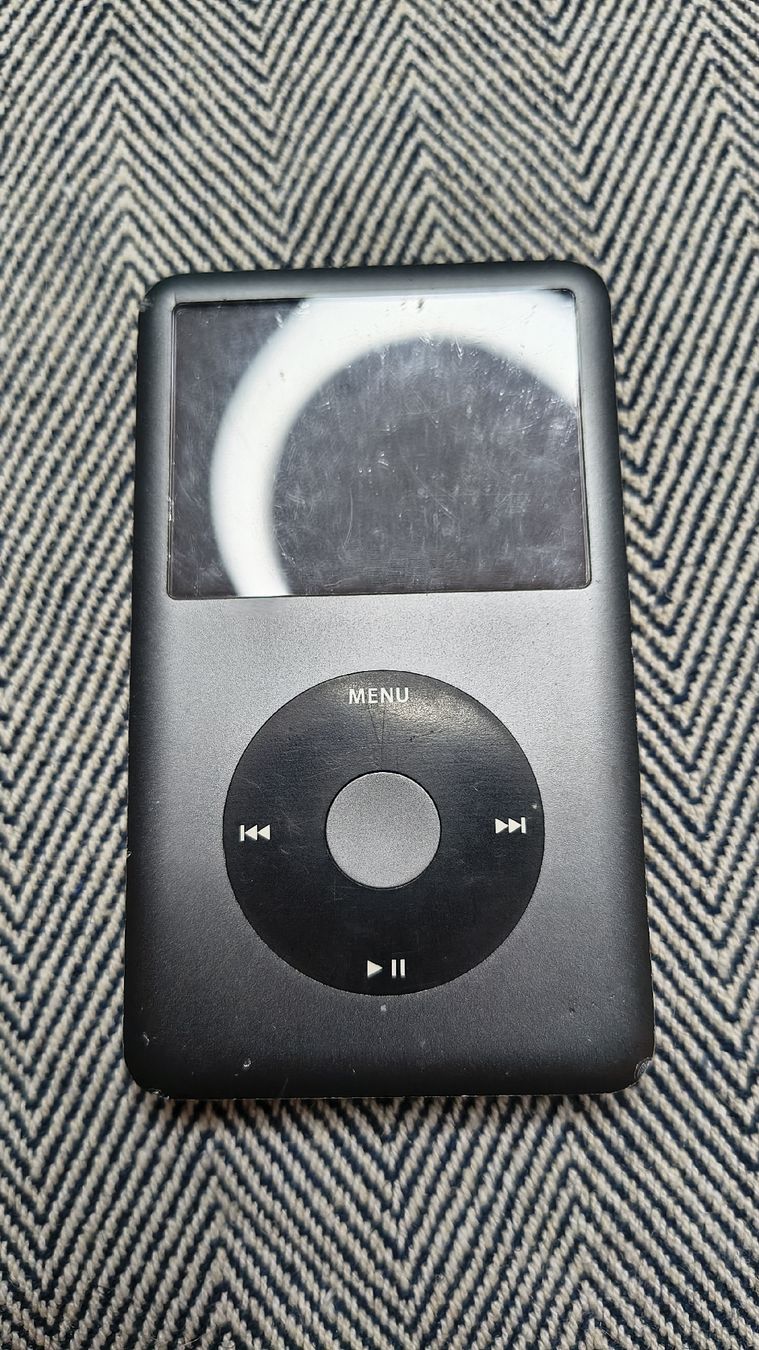 Apple Lecteur media portable: IPod Classic 120GB – D'occasion à Dietikon par Bobbyboa 3