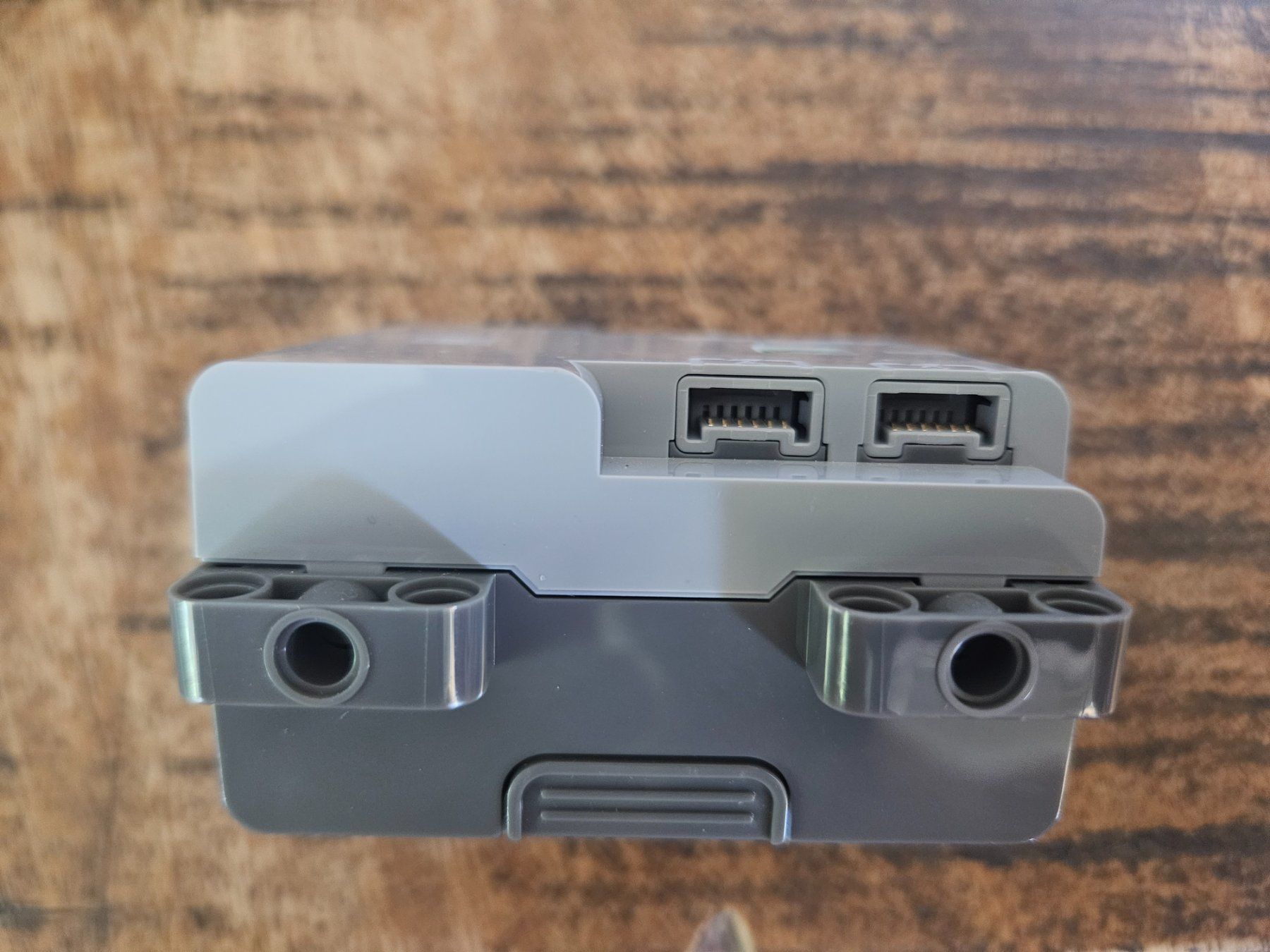 Lego Kit di costruzioni: lego  Electric Battery Box Powered Up Bluetooth Hub – Nuovo e nell'imballaggio originale da Confignon venduto da Ecrofigs 1