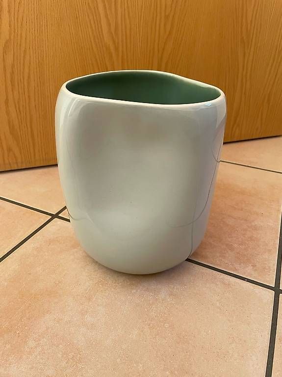 Vasi per fiori: Vaso motel a mino  – Usato da Monte Carasso venduto da Salvia71