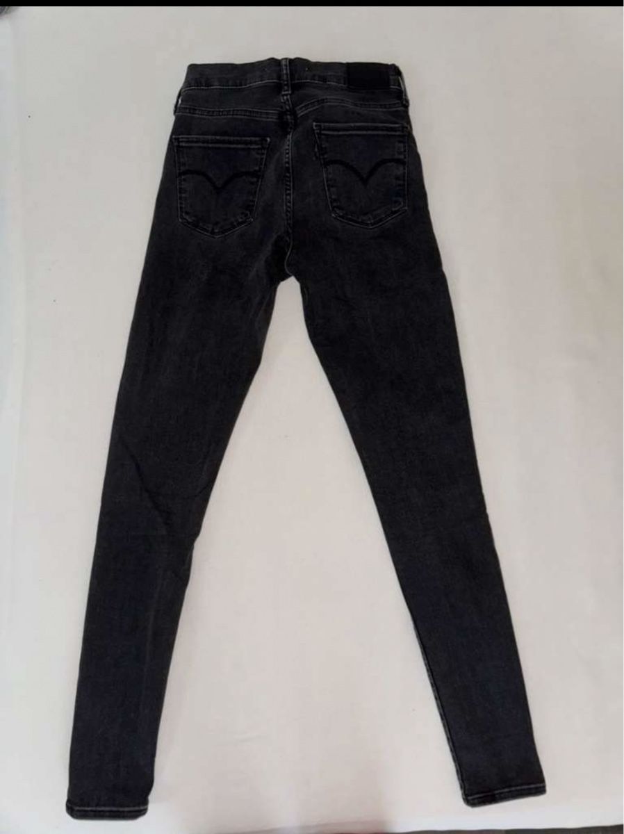 Levi's Jeans: Levis Jeans – Nuovo (secondo la descrizione) da Wettswil venduto da mia_ql62