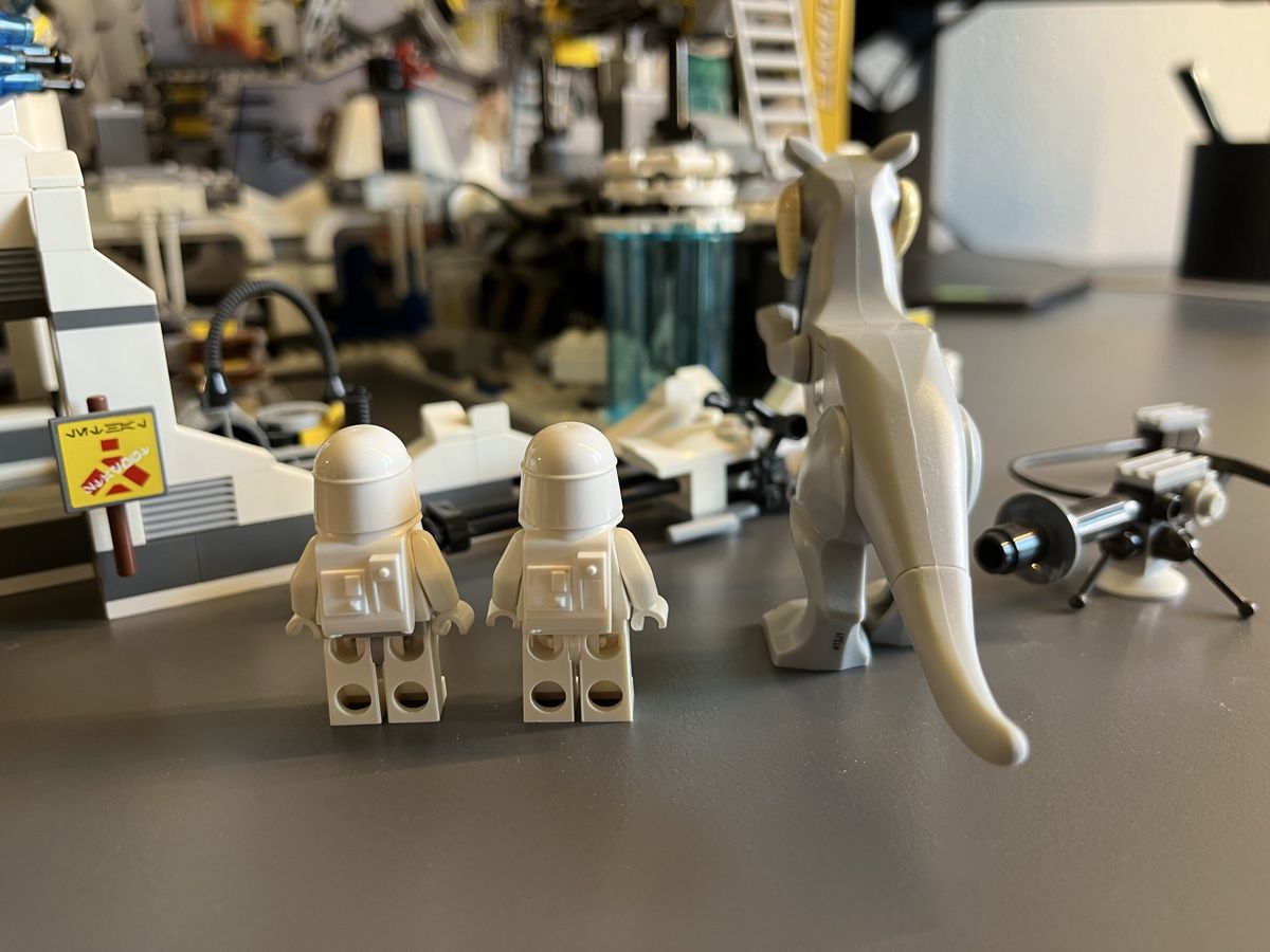 Lego Spielzeuge: LEGO Star Wars Set 7879 Hoth Echo Base – Gebraucht aus Fribourg von Helvetix7 6