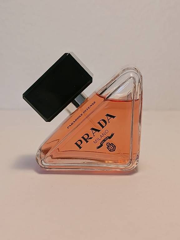 Prada Profumi & Eau de Toilette: Prada Paradoxe Intense EDP 50ml (1/2) – Usato da Bern venduto da JessJako