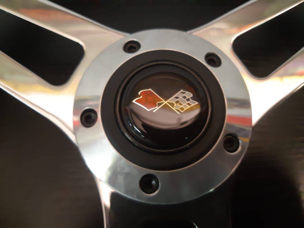 Chevrolet Tutti pezzi di ricambio auto: Schönes C4 Corvette Lenkrad Chrom – Usato da Niedergösgen venduto da usc_2h5n 2