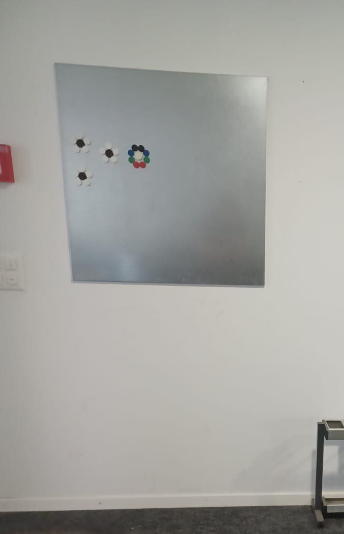 Tableaux: Magnetwand mit 27 Magneten – D'occasion à Bern par Sudowudo