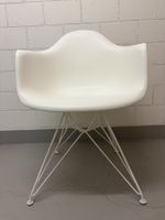 EAMES VITRA  Plastic Armchair DAR – neuwertig - NP 430