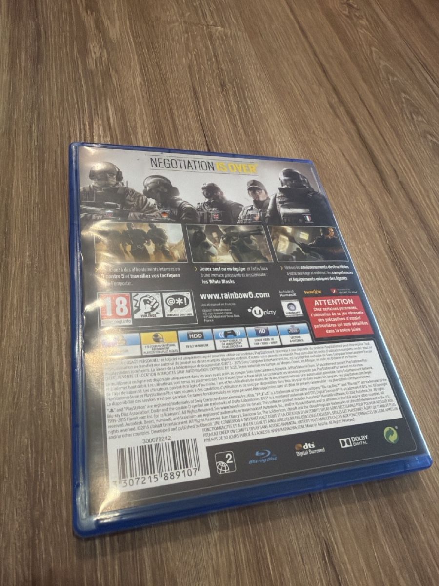 Giochi: Jeu PS4 Tom Clancy's Rainbow Six Siege  – Usato da Lutry venduto da Thunder1981 1