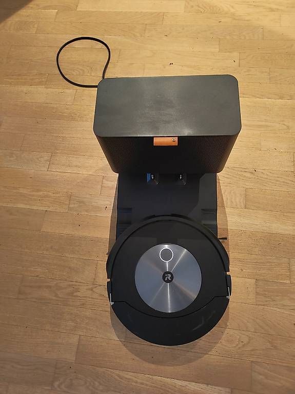 Irobot Aspirapolveri & Accessori: iRobot Roomba j7+ – Usato da Bassersdorf venduto da ornitorinco 2