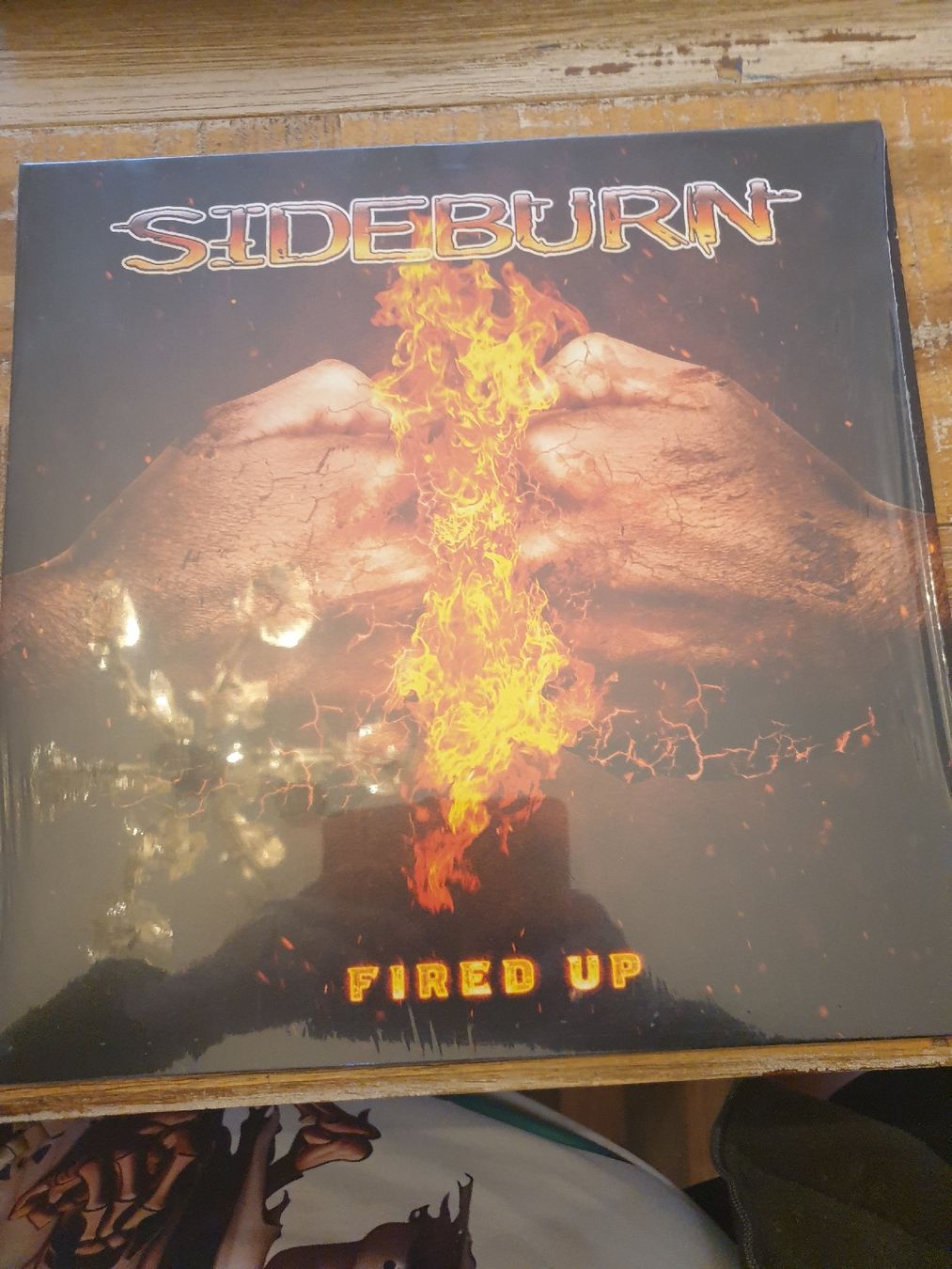 Dischi in vinile: Sideburn - Fired Up - Red Vinyl - Neu – Nuovo e nell'imballaggio originale da Olten venduto da Marsmobil