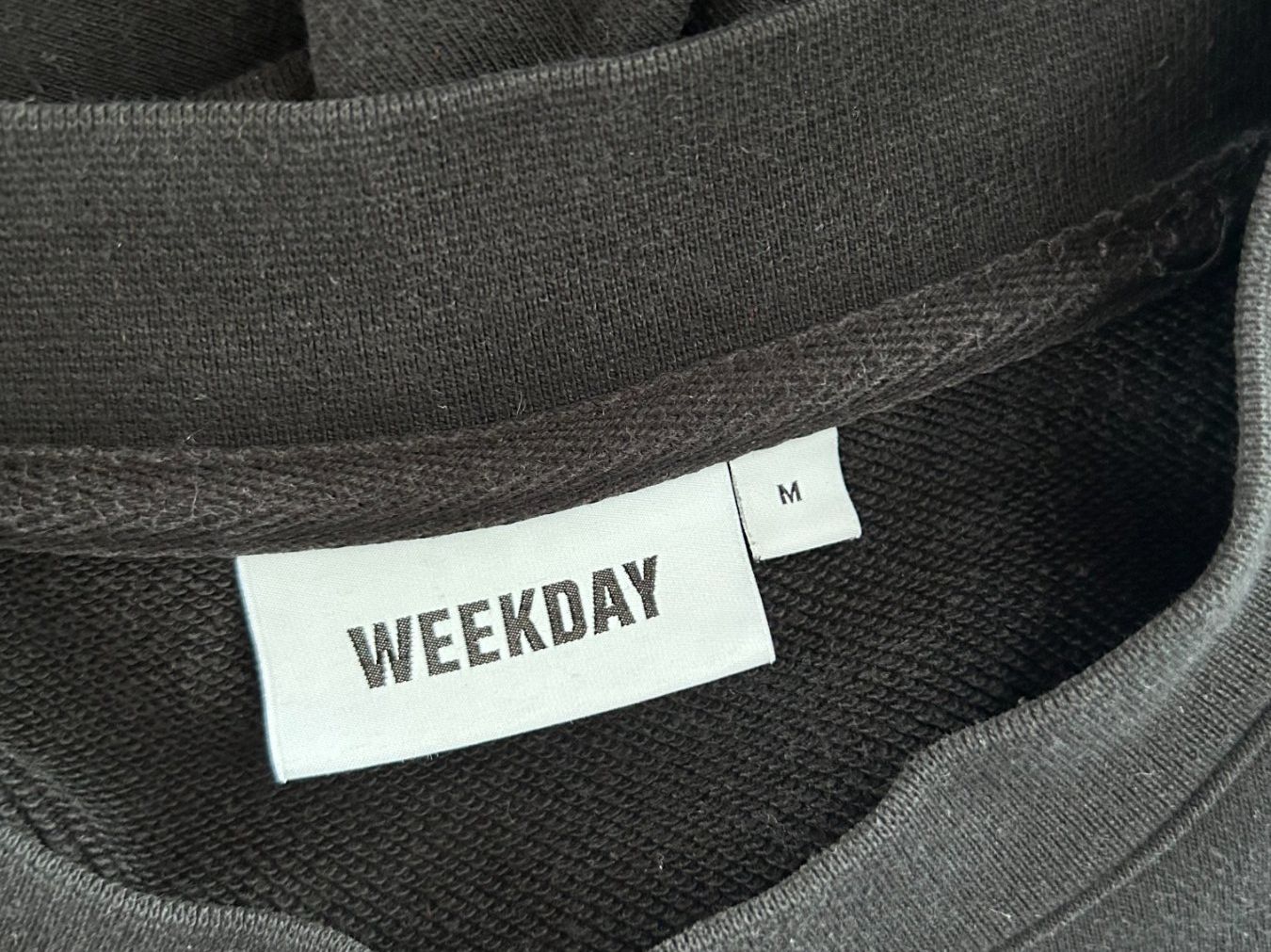 Weekday Pulls & Sweat-shirts: Weekday Sweatshirt – D'occasion à St. Gallen par look-twice 3