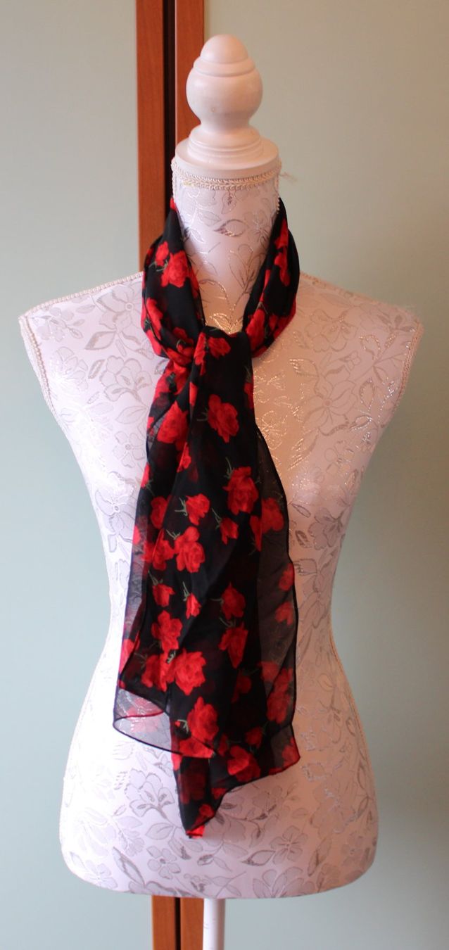 Foulard & Sciarpe: Foulard – Usato da Schaan venduto da antikes_und_kurioses 1