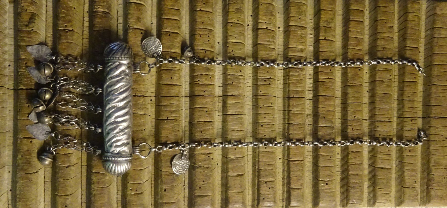 Catenine: Beduinen Amulett Kette / Ethno – Usato da Esslingen venduto da FetteSchnecke 1