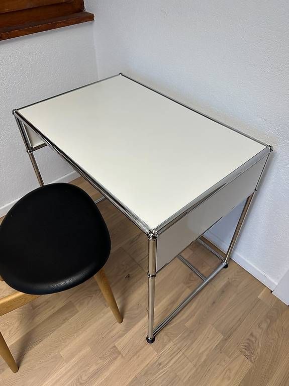 USM Scrivanie: Bureau / Desserte USM Haller en Blanc Pur // Ref. AY0435 – Usato da Ravoire venduto da ARKY_s 2