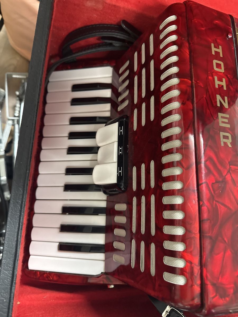 Hohner Musikinstrumente: Hohner studiosa III – Gebraucht aus Strengelbach von HeidiHeidi09 1