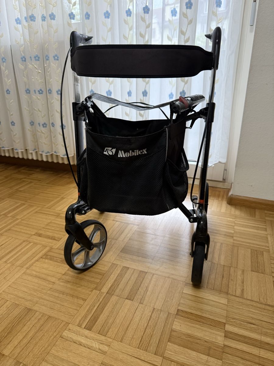 Aides à la marche: ROLLATOR MOBILEX GEPARD CARBON – D'occasion à Basel par John003 5