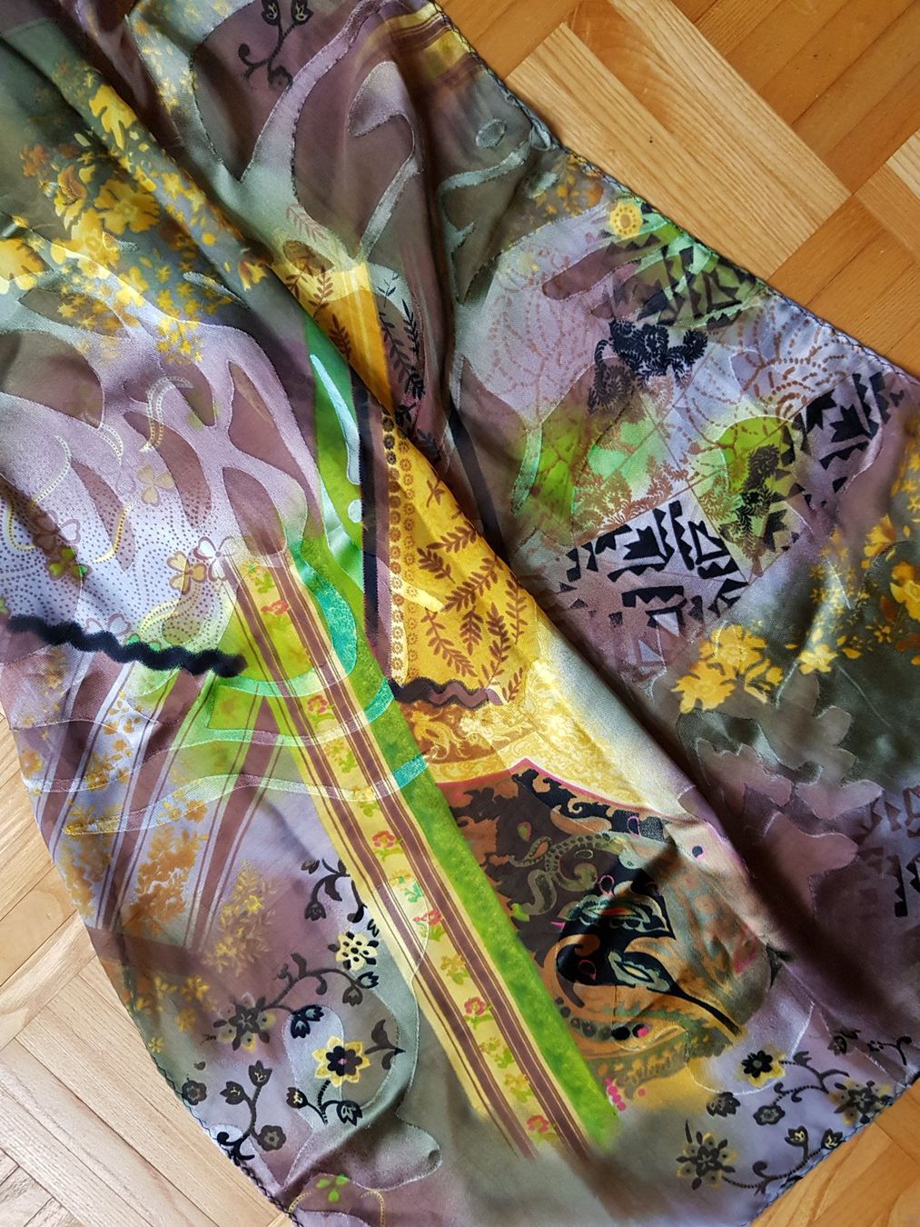 Foulards, Tücher & Schals: Très belle écharpe 100% soie – Gebraucht aus Châtelaine von tifftiff 4