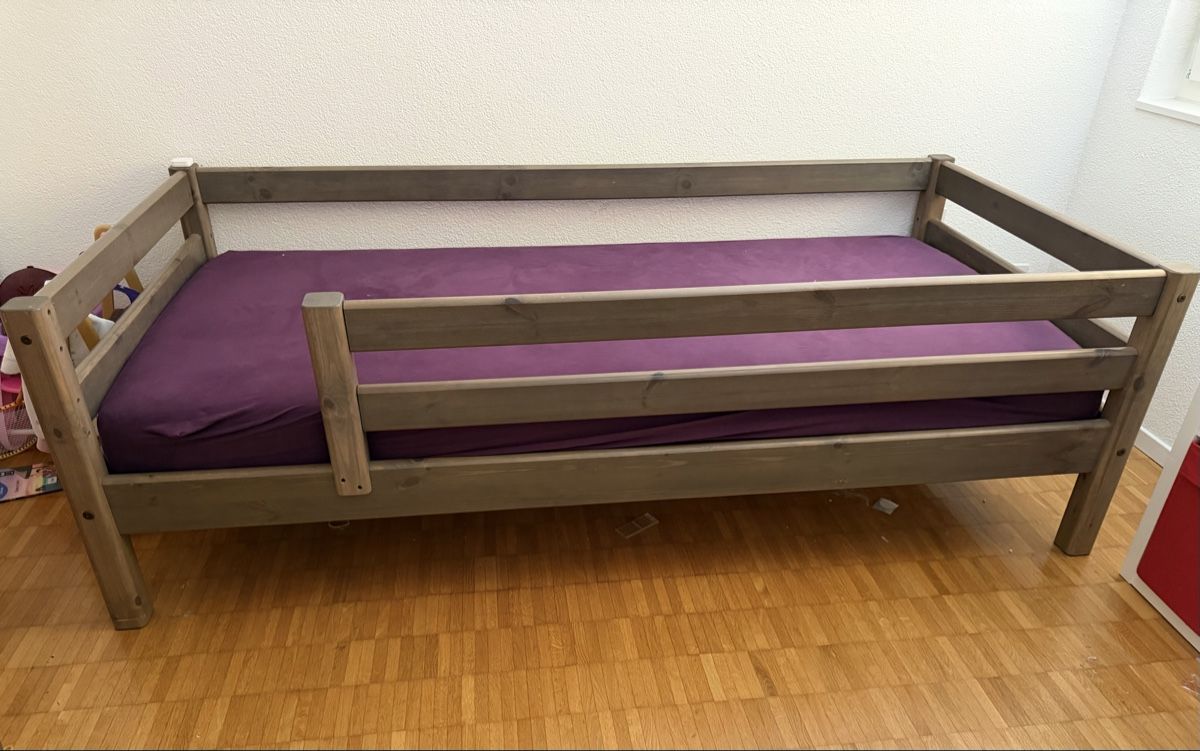 Micasa Letti: Flexa Classic Bett inkl. Absturzsicherungen – Usato da Rütihof venduto da VvanessaA