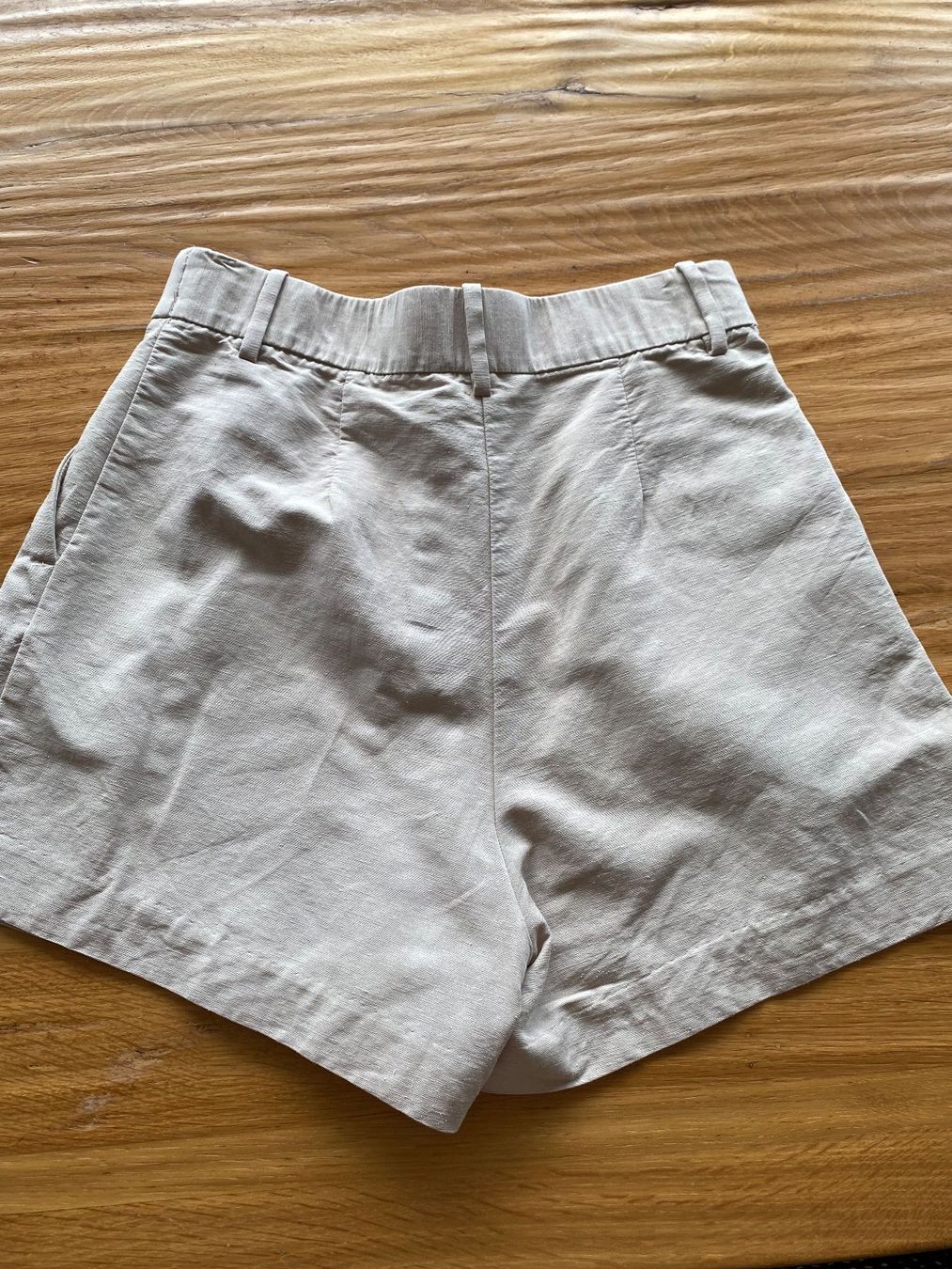 H&M Pantaloni: Shorts, H&M, Gr. 34, Leinen – Nuovo (secondo la descrizione) da Biberstein venduto da Miana2 1